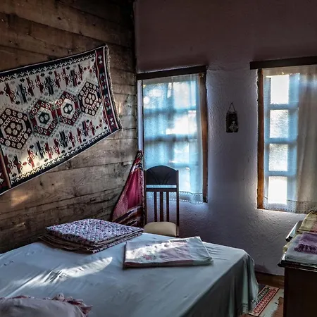 Laz Evi Hotel