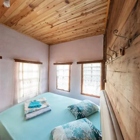Laz Evi Rize